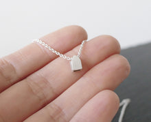 Load image into Gallery viewer, MOOI - BEAUTIFUL / miniature dutch house necklace in sterling silver