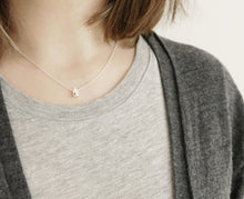 Load image into Gallery viewer, LIEF - ADORABLE / miniature dutch house necklace in sterling silver