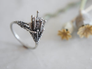 PAPAVER / poppy seedpod ring in sterling silver