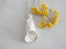 Load image into Gallery viewer, DIGITALIS / foxglove pendant in sterling silver