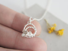 Load image into Gallery viewer, FLOWERET / mini floral necklace in sterling silver